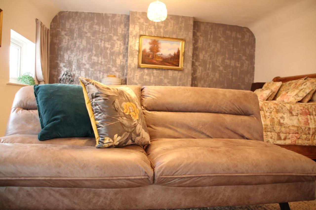House 1905 - Self Catering Serviced Apartment Tidworth Esterno foto