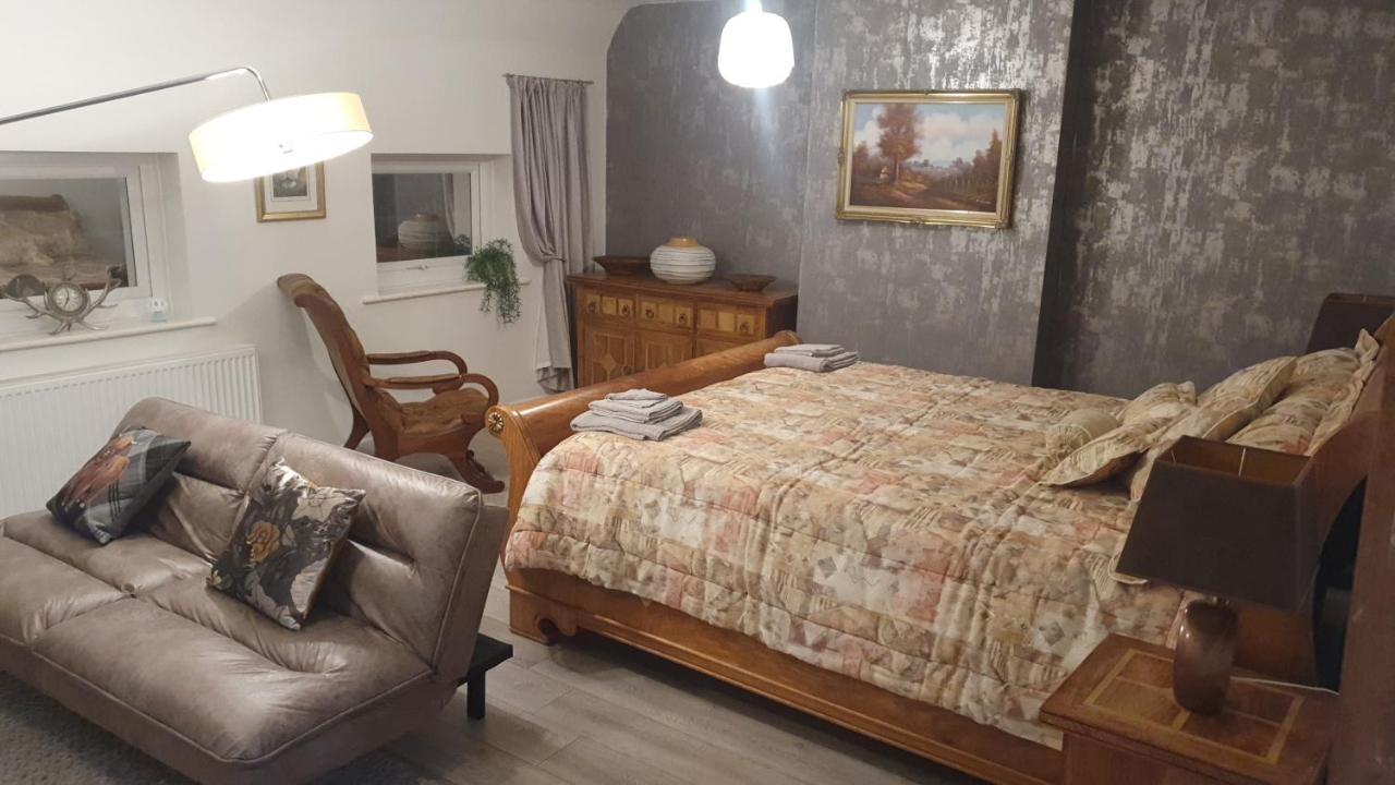 House 1905 - Self Catering Serviced Apartment Tidworth Esterno foto