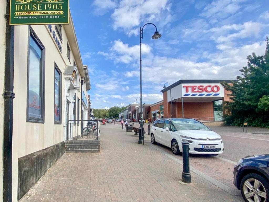 House 1905 - Self Catering Serviced Apartment Tidworth Esterno foto