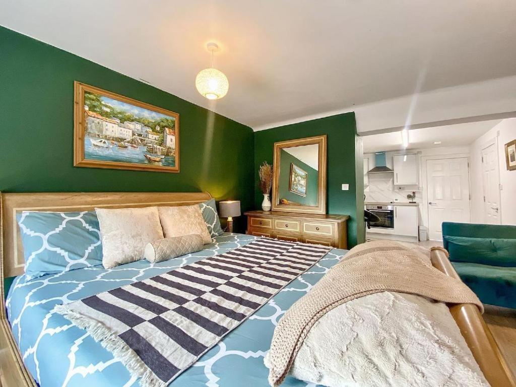 House 1905 - Self Catering Serviced Apartment Tidworth Esterno foto