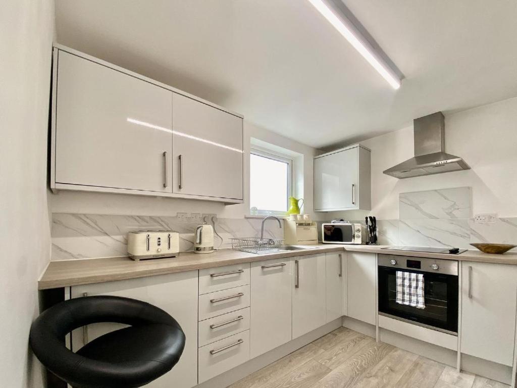 House 1905 - Self Catering Serviced Apartment Tidworth Esterno foto