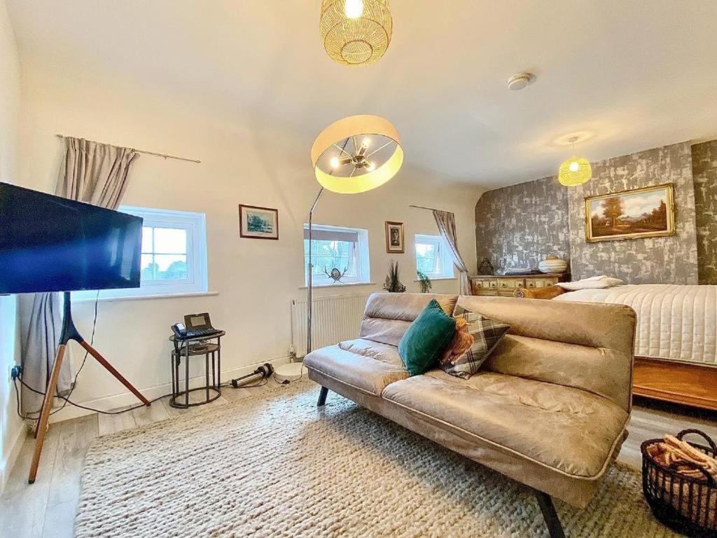 House 1905 - Self Catering Serviced Apartment Tidworth Esterno foto