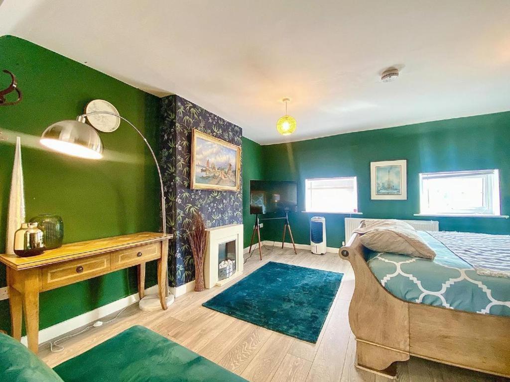 House 1905 - Self Catering Serviced Apartment Tidworth Esterno foto