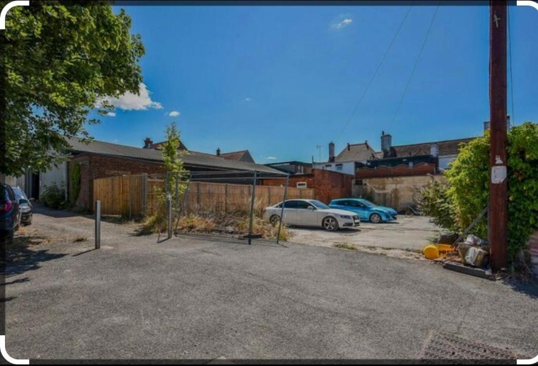 House 1905 - Self Catering Serviced Apartment Tidworth Esterno foto